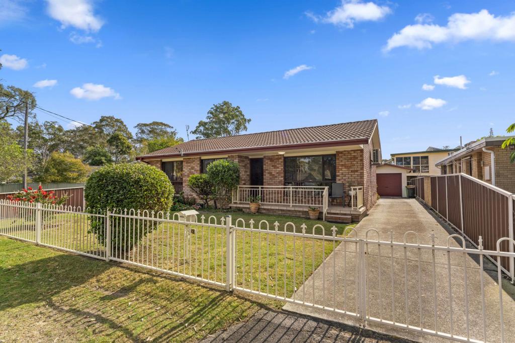 53 Vales Rd, Mannering Park, NSW 2259