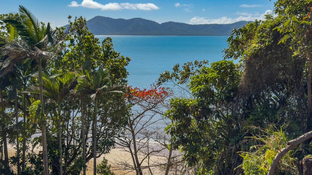 17 MITCHELL ST, SOUTH MISSION BEACH, QLD 4852