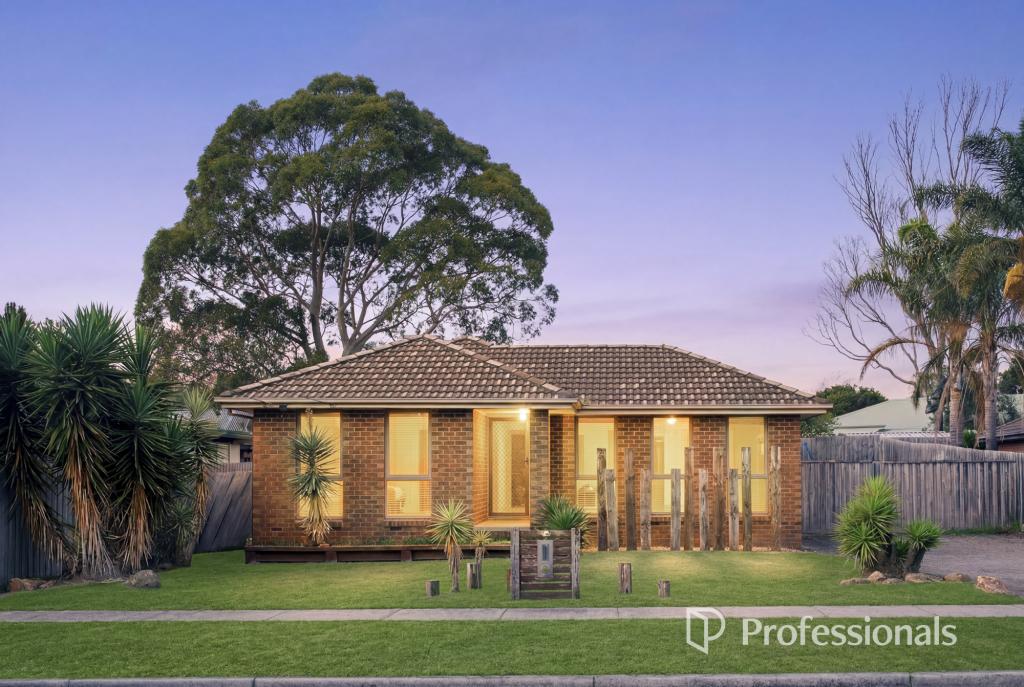 12 Greenwood Dr, Carrum Downs, VIC 3201