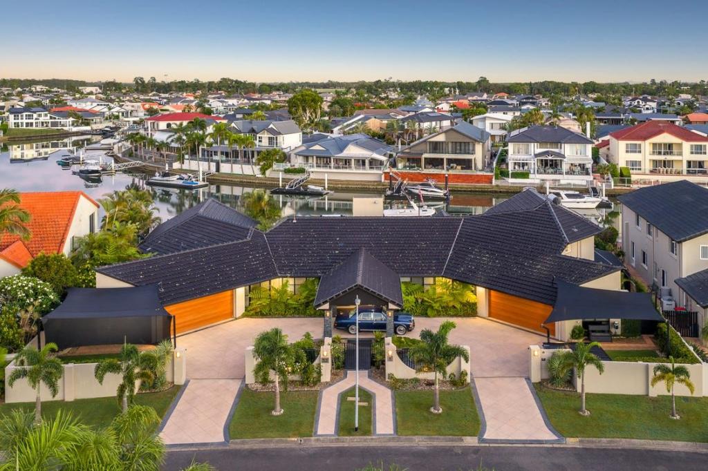 40-42 Midnight Ct, Runaway Bay, QLD 4216