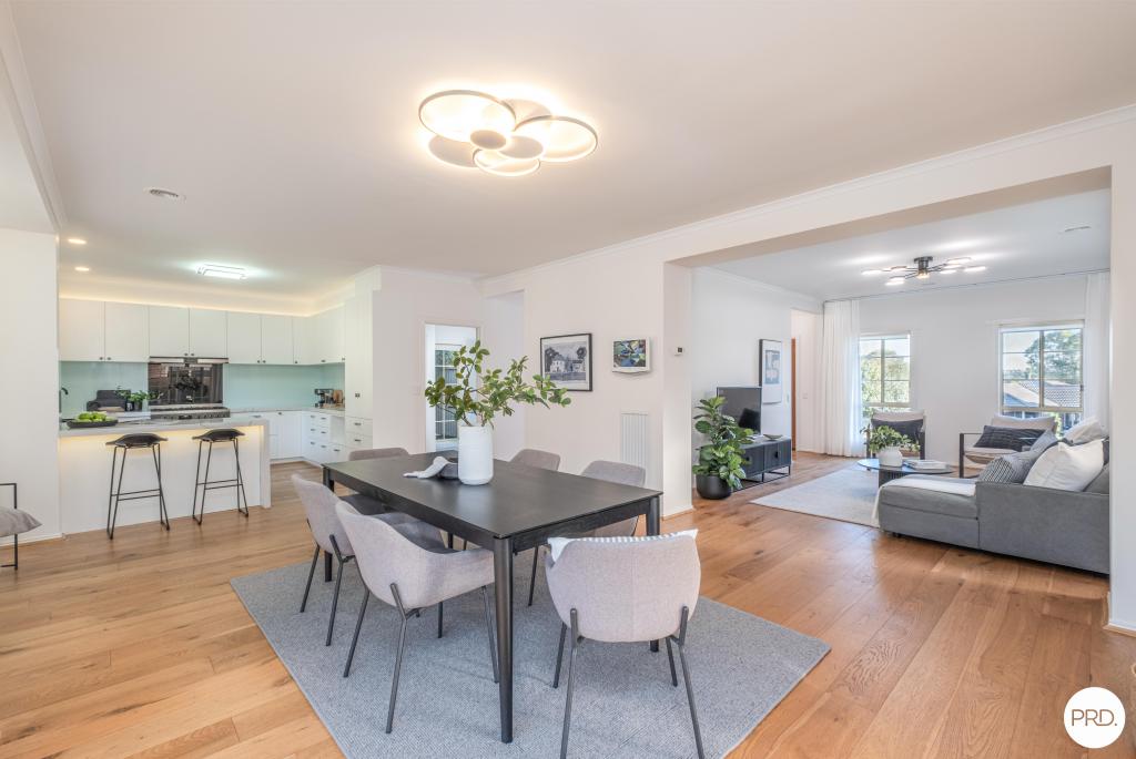 9 Oakbank Dr, Mount Helen, VIC 3350