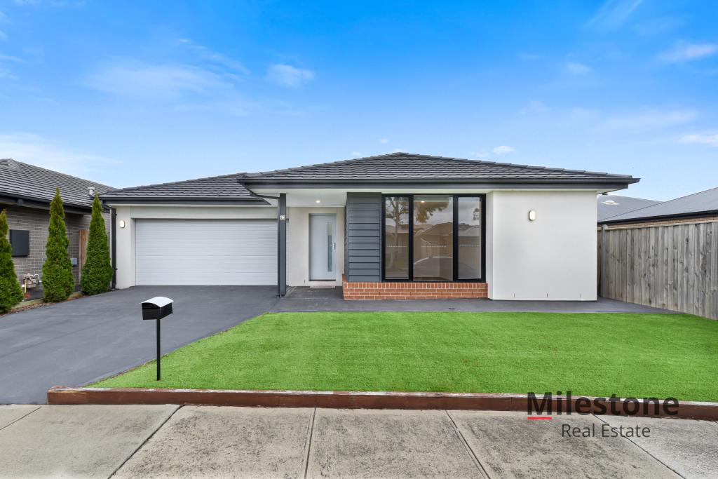 43 KERNOT PDE, CLYDE, VIC 3978
