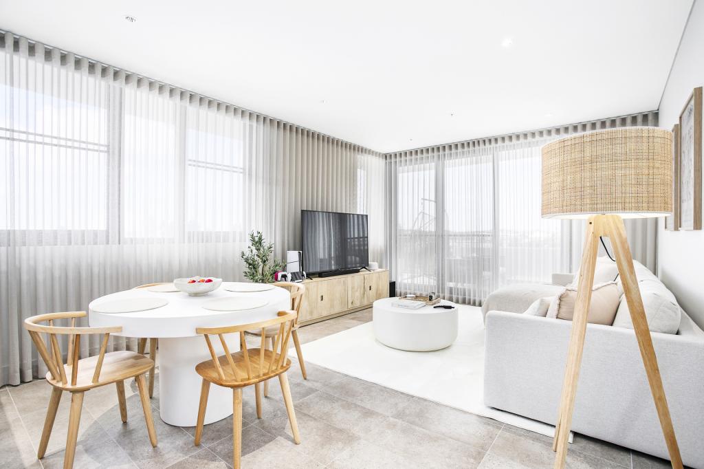 408/4 Fordham Way, Oran Park, NSW 2570