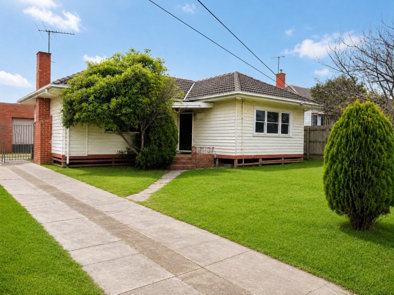 20 Gladstone Rd, Dandenong, VIC 3175