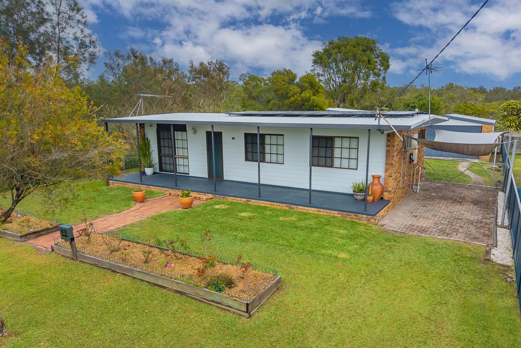 18 The Crescent, Toorbul, QLD 4510