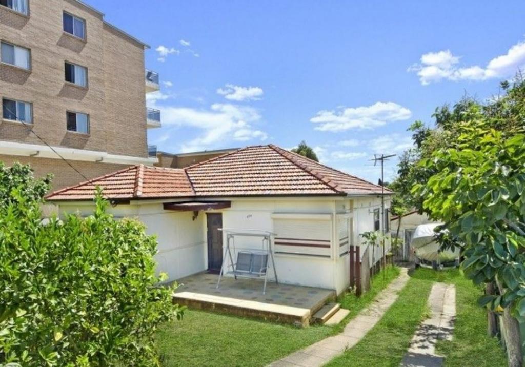 496 Woodville Rd, Guildford, NSW 2161