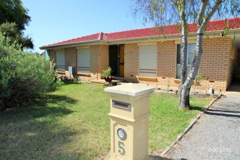 5 Sanday Ct, Spalding, WA 6530