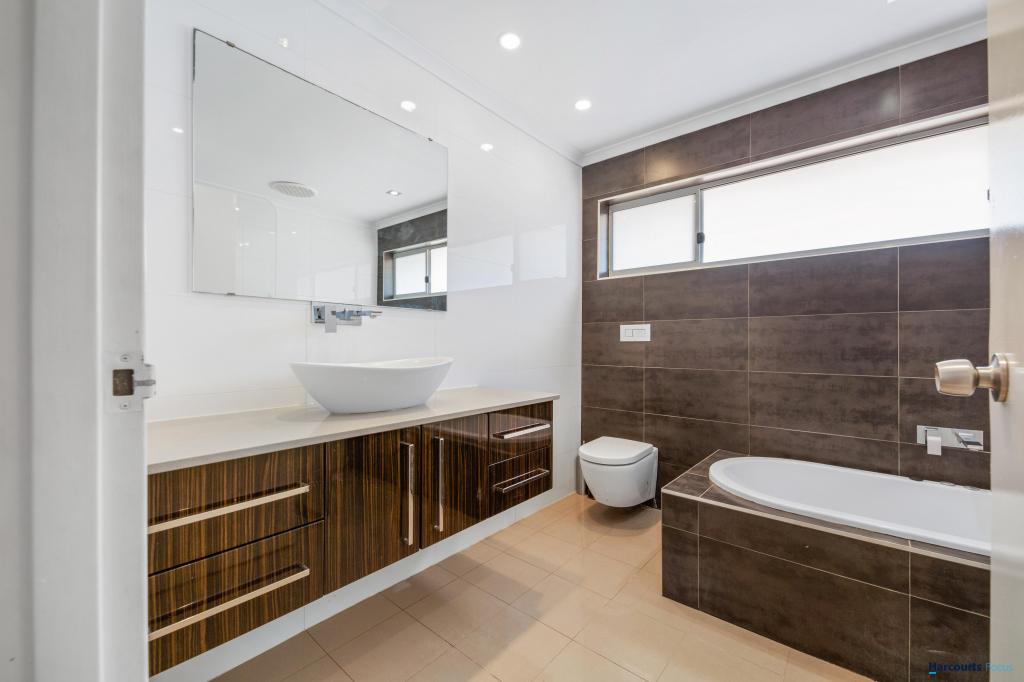 5 Hill Pl, Millars Well, WA 6714