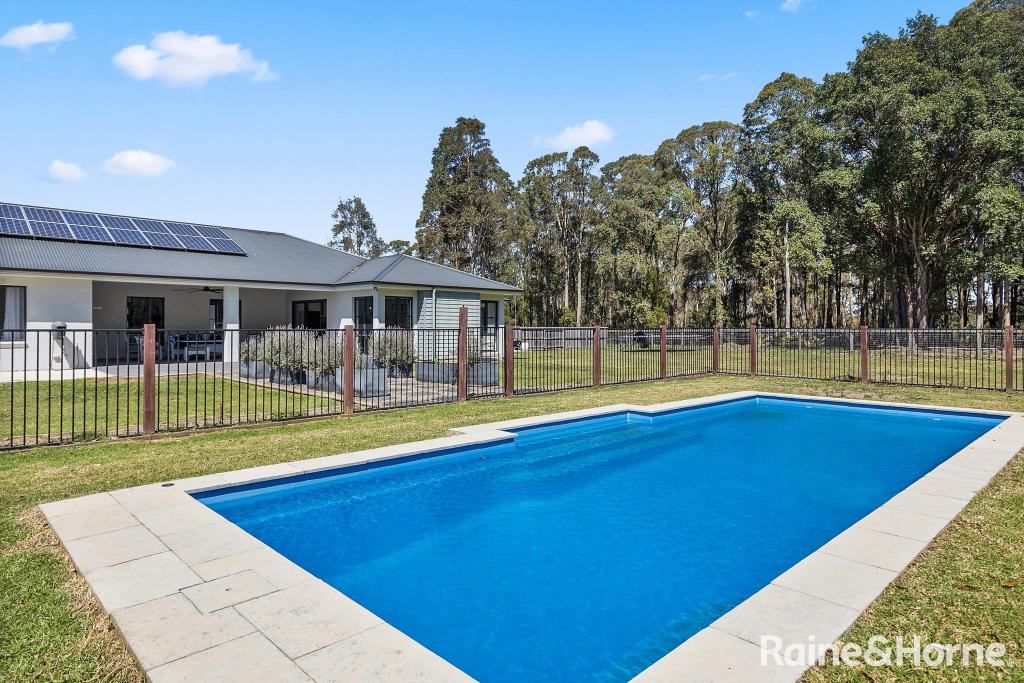 14 Gladioli Vsta, Bomaderry, NSW 2541