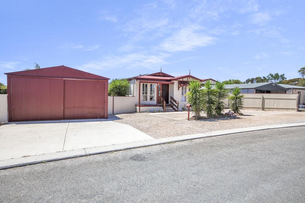 13 WHARFF ST, STREAKY BAY, SA 5680