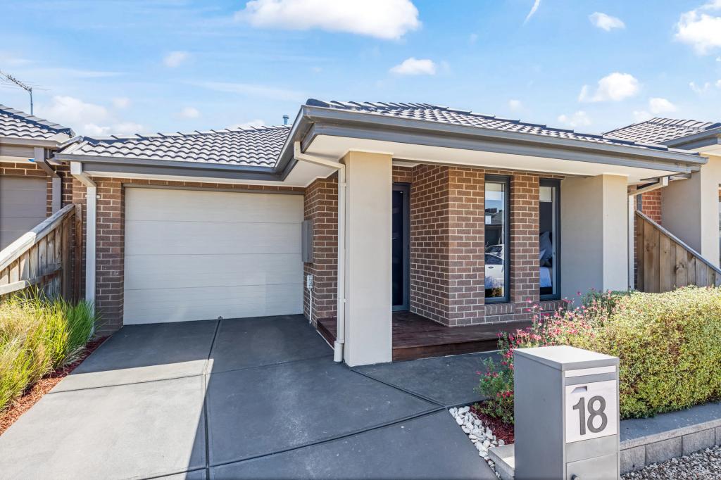 18 TERRACOTTA AVE, TARNEIT, VIC 3029