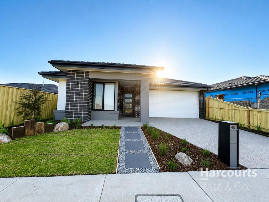 40 Tara Cct, Donnybrook, VIC 3064
