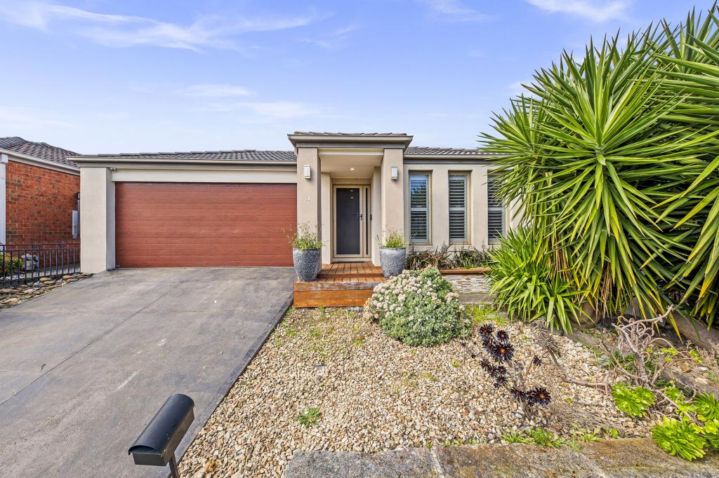 14 Huron Pkwy, Pakenham, VIC 3810