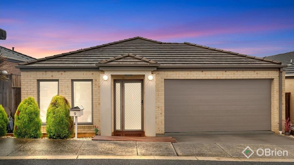 9 Tanika Cct, Croydon, VIC 3136