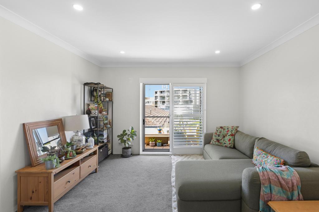 24/14-18 Mooramba Rd, Dee Why, NSW 2099