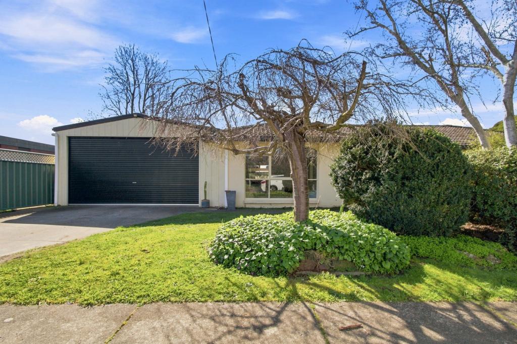 15 Sandra Ct, Sale, VIC 3850