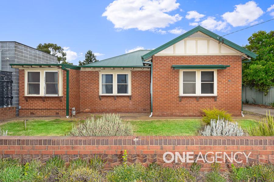 22 Meurant Ave, Wagga Wagga, NSW 2650