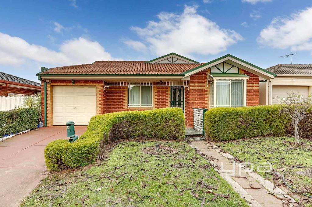 7 WILLIAM CCT, CAROLINE SPRINGS, VIC 3023