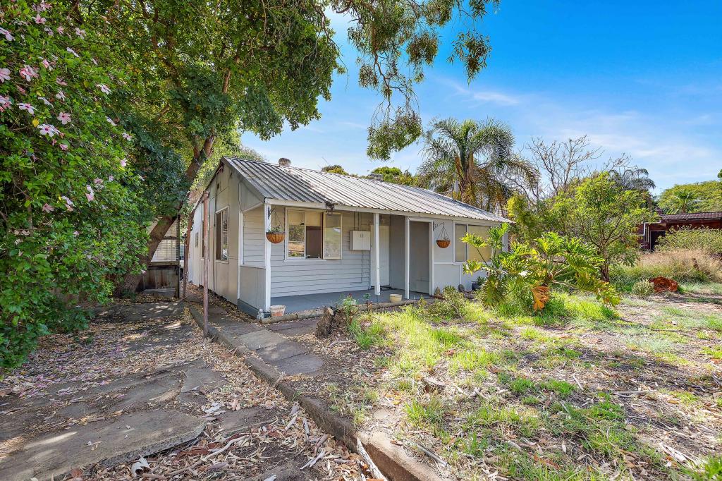 31 Mandogalup Rd, Mandogalup, WA 6167