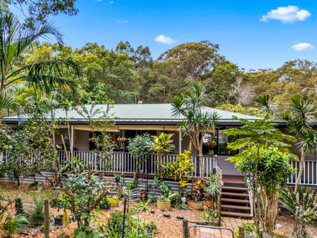 36 Burke Ave, Russell Island, QLD 4184