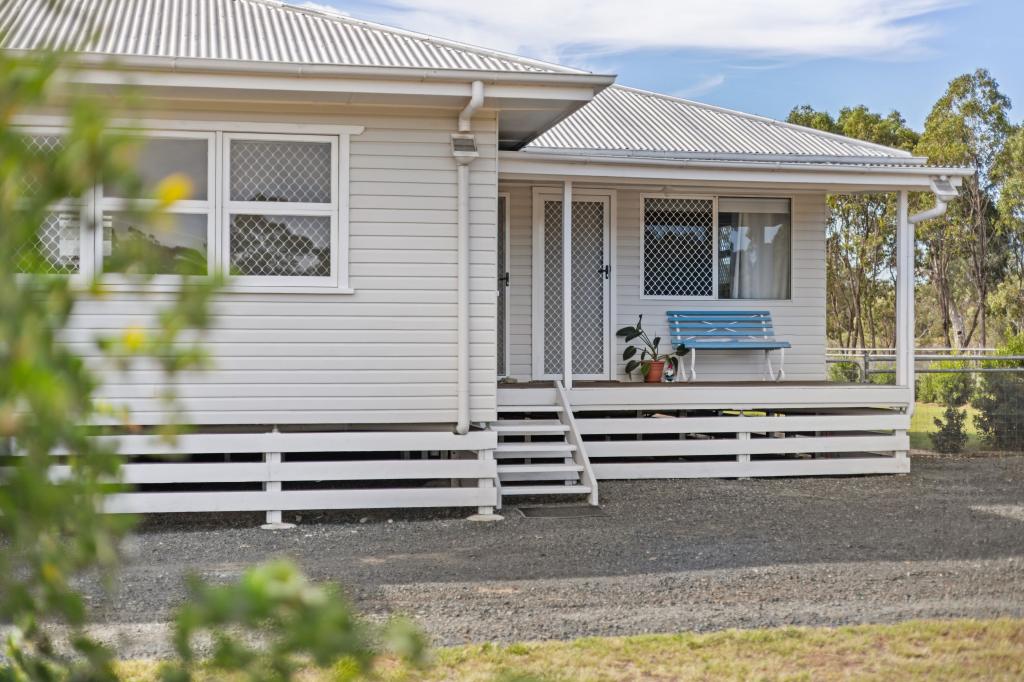 18 Rhode Ct, Oakey, QLD 4401