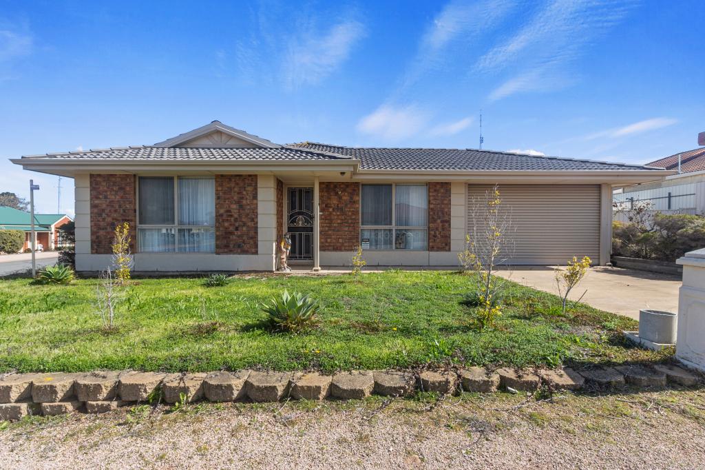 1 Harbison St, Moonta Bay, SA 5558