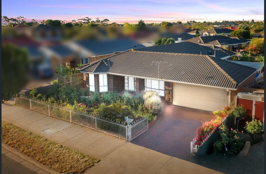 330 Hogans Rd, Hoppers Crossing, VIC 3029