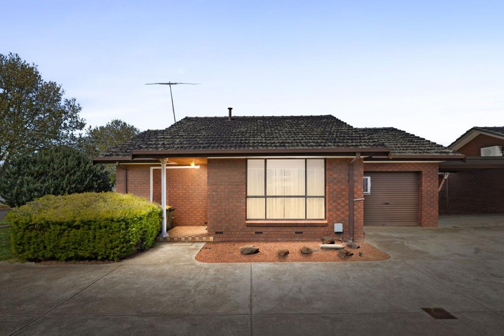 1/117 Duncans Rd, Werribee, VIC 3030