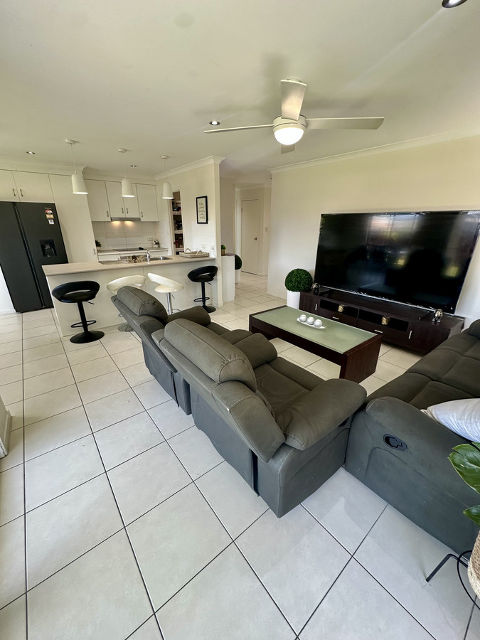 4 Chanelle Ct, Glenella, QLD 4740