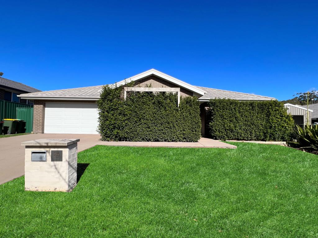 25 DAY ST, MUSWELLBROOK, NSW 2333