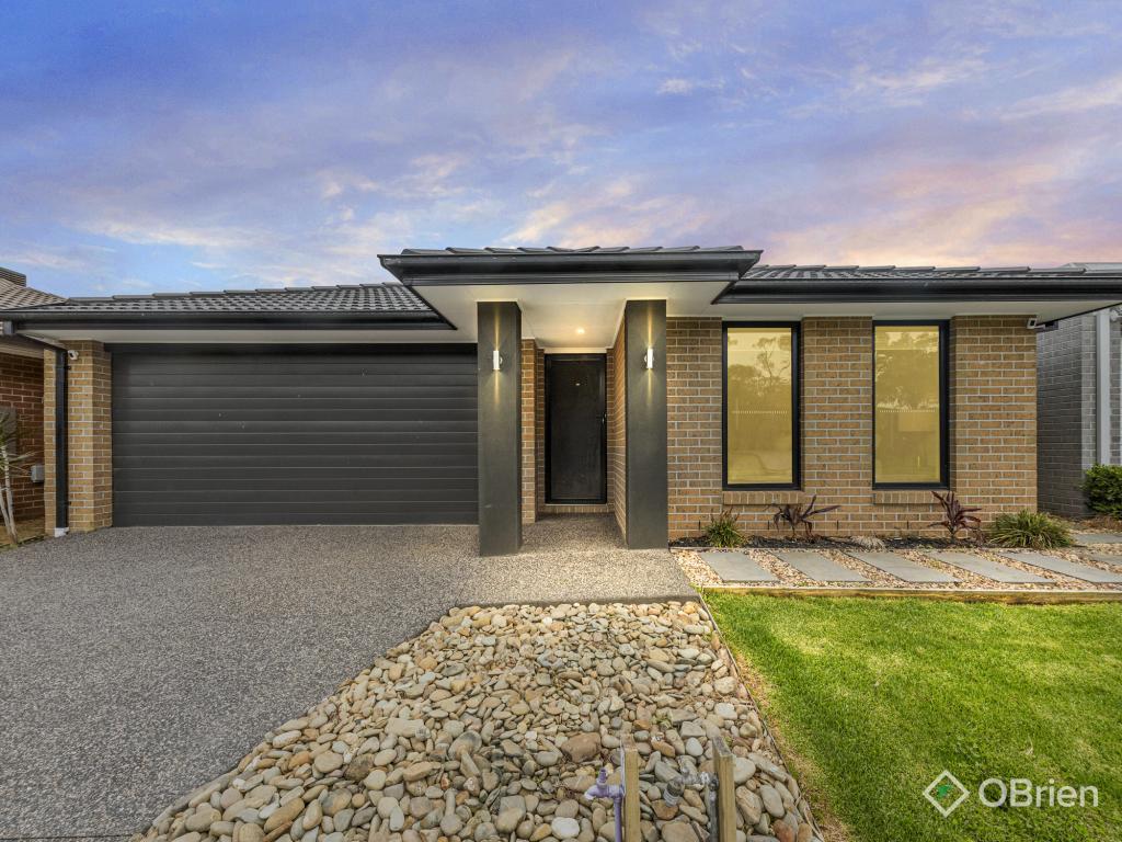 56 Bronzewing St, Pakenham, VIC 3810