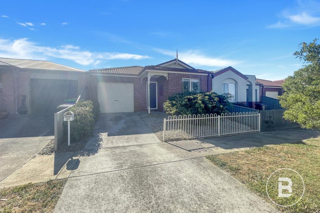 37 Oscar Dr, Sebastopol, VIC 3356