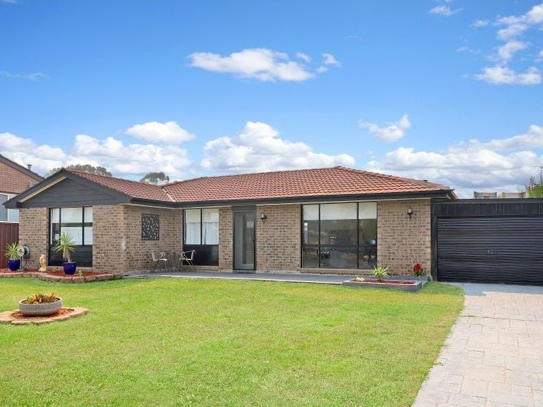 44 Olliver Cres, St Clair, NSW 2759