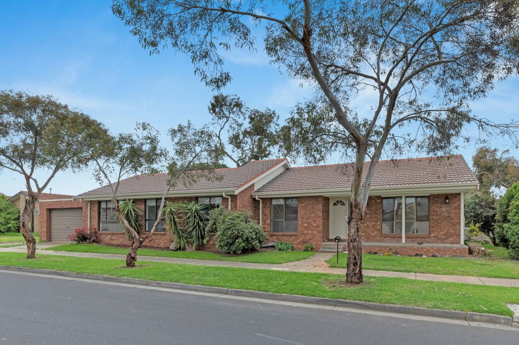 9 Quarbing St, Werribee, VIC 3030