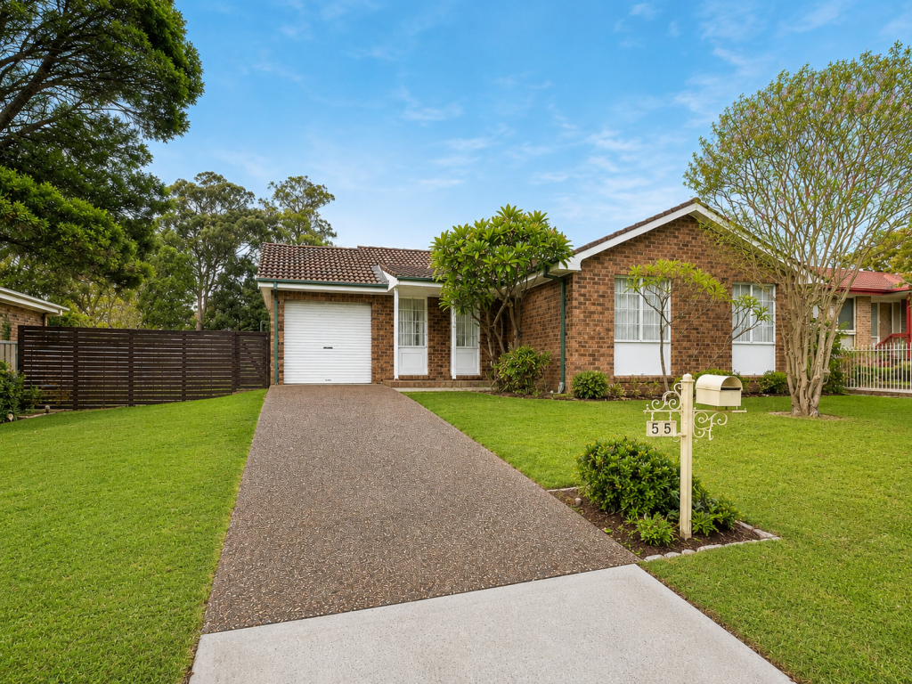 55 Clifford Cres, Ingleburn, NSW 2565