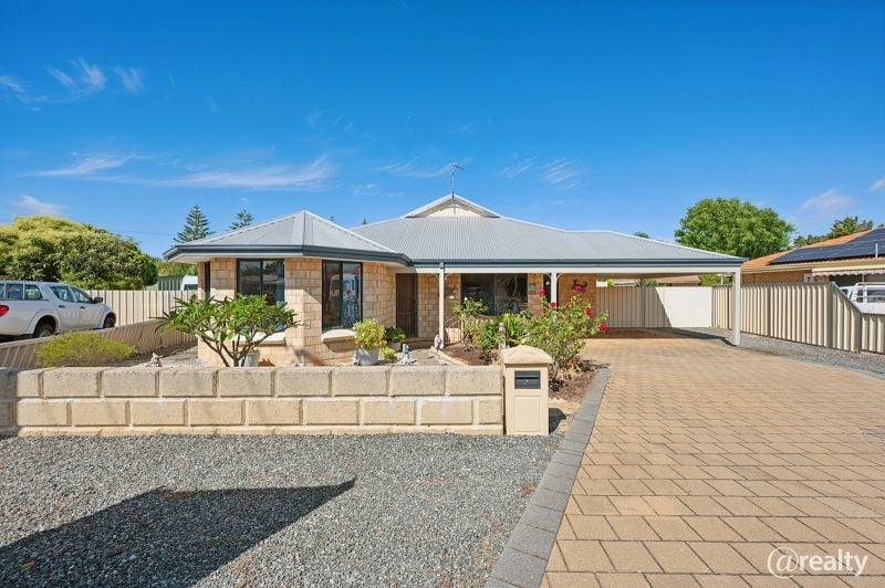 4 Fontana Ct, Greenfields, WA 6210