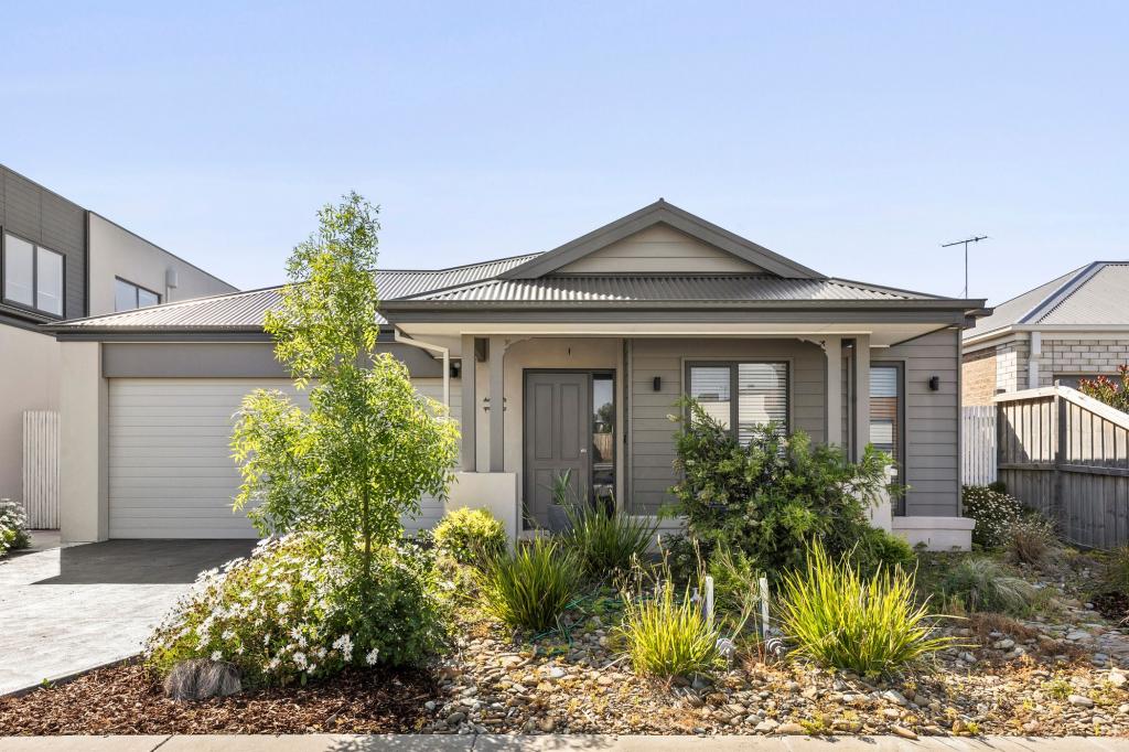 32 Scentbark St, Torquay, VIC 3228