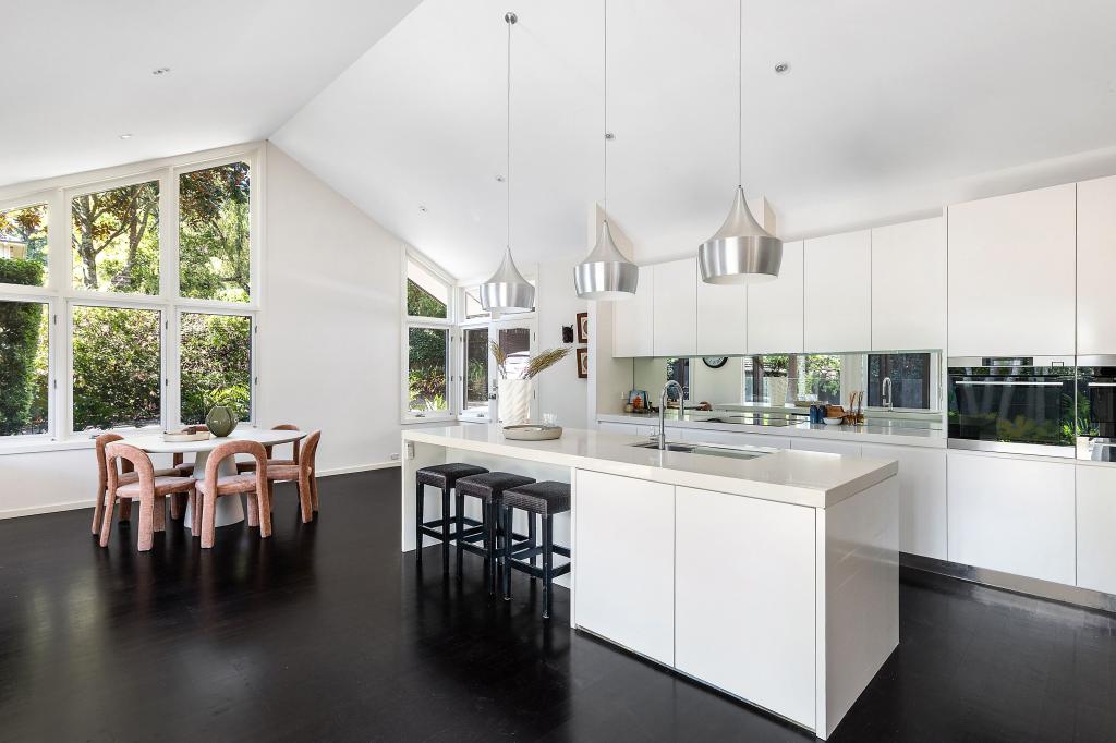 30 Mudies Rd, St Ives, NSW 2075