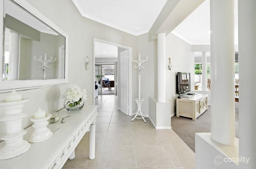 8 Caulfield St, Robina, QLD 4226