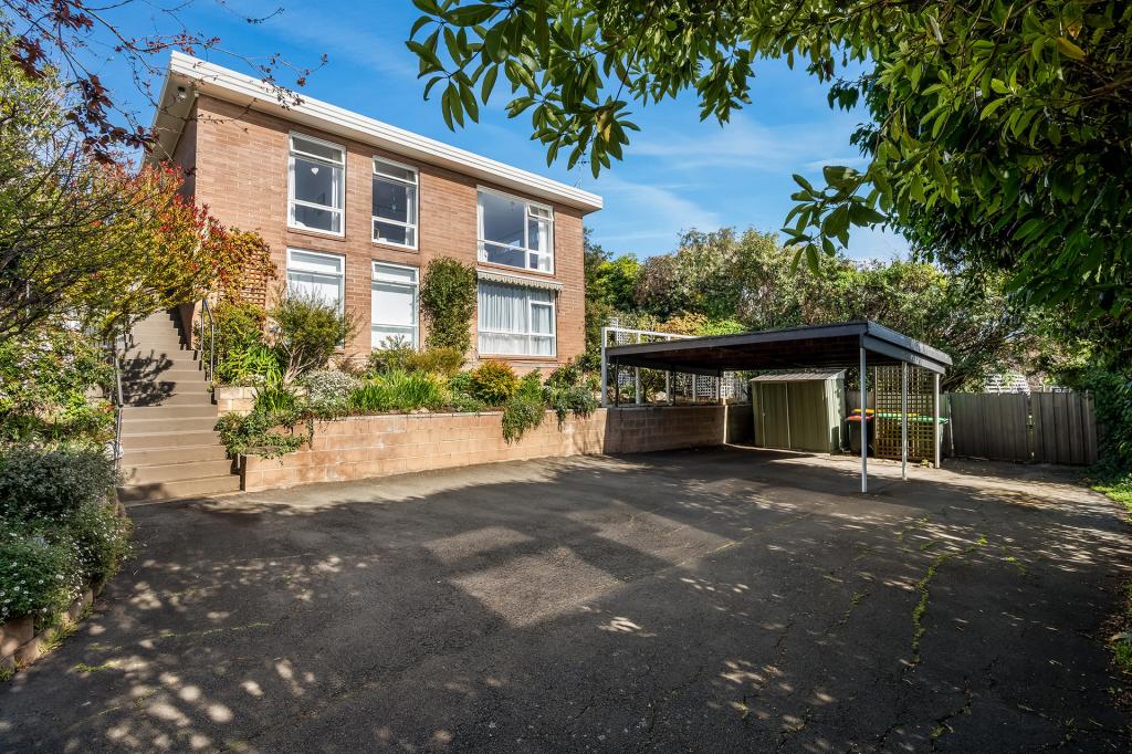 2/25c Red Chapel Ave, Sandy Bay, TAS 7005