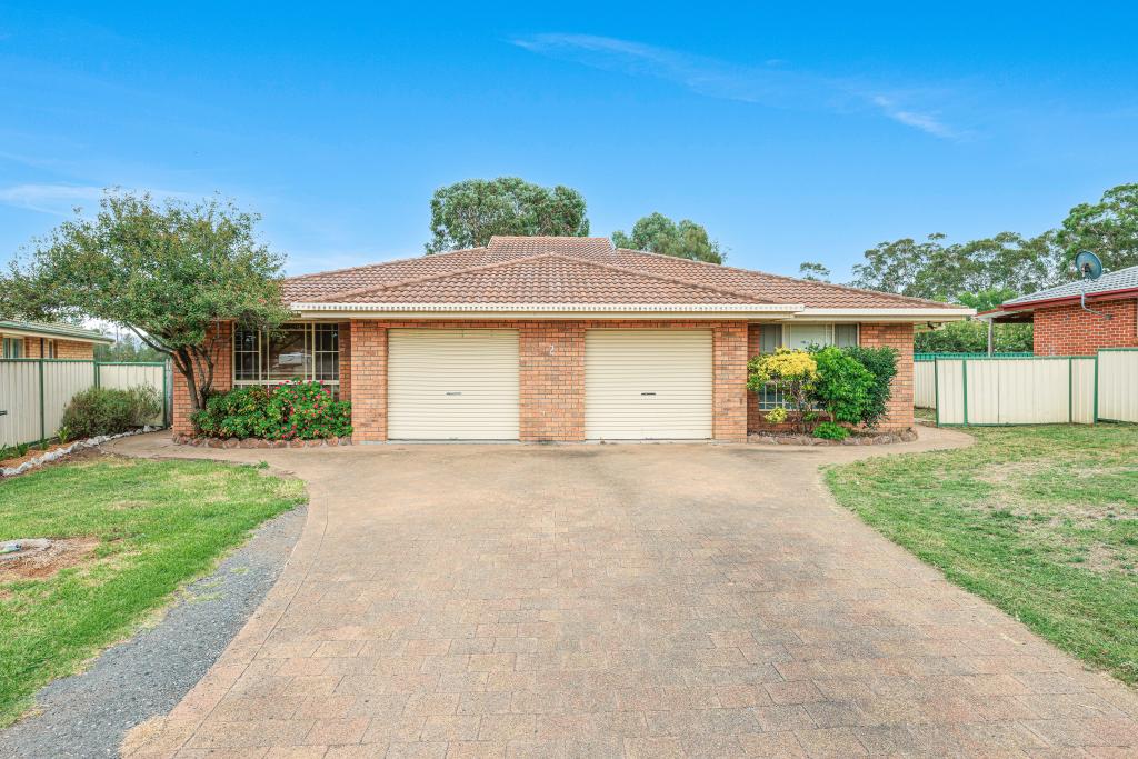 1 & 2/2 Honeysuckle Cres, Scone, NSW 2337