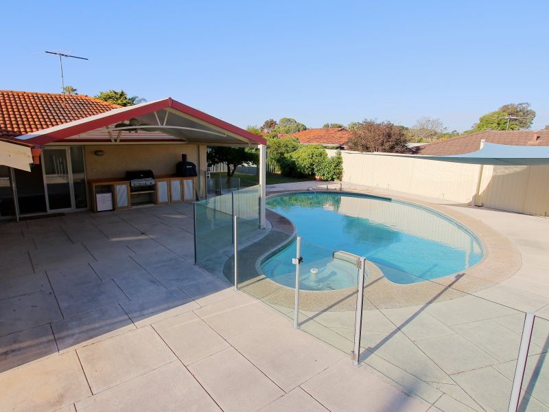 10 Symon Cl, Bull Creek, WA 6149