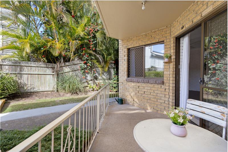 1/27 Caroline St, Woody Point, QLD 4019