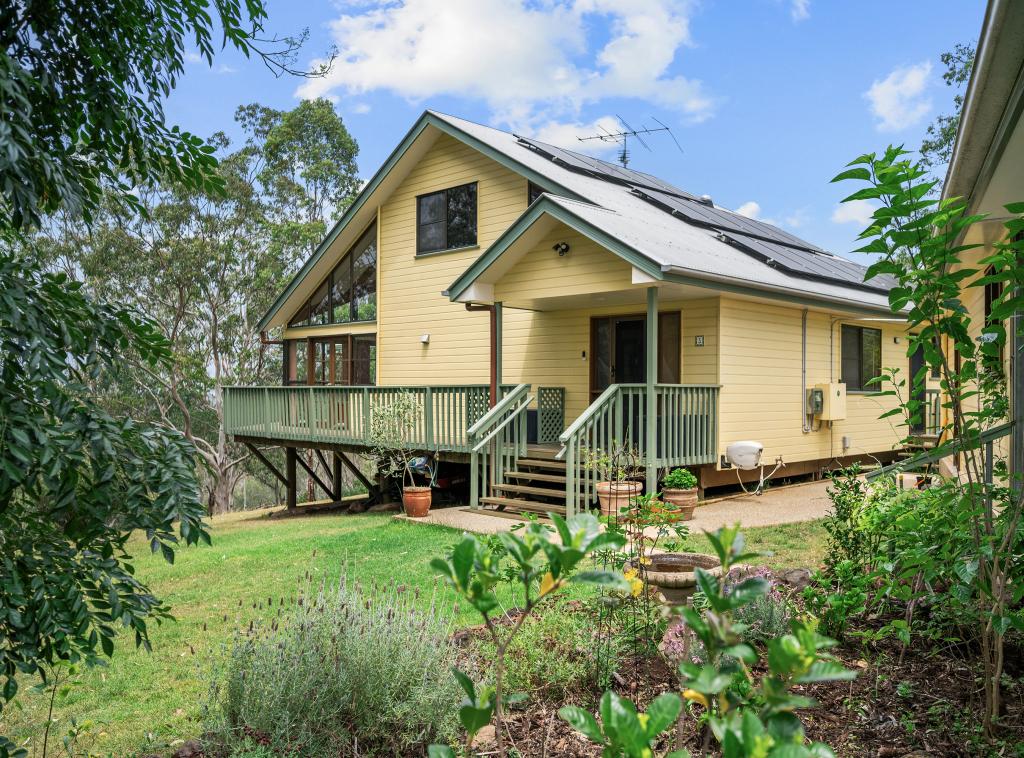 5 Timperley Dr, Highfields, QLD 4352