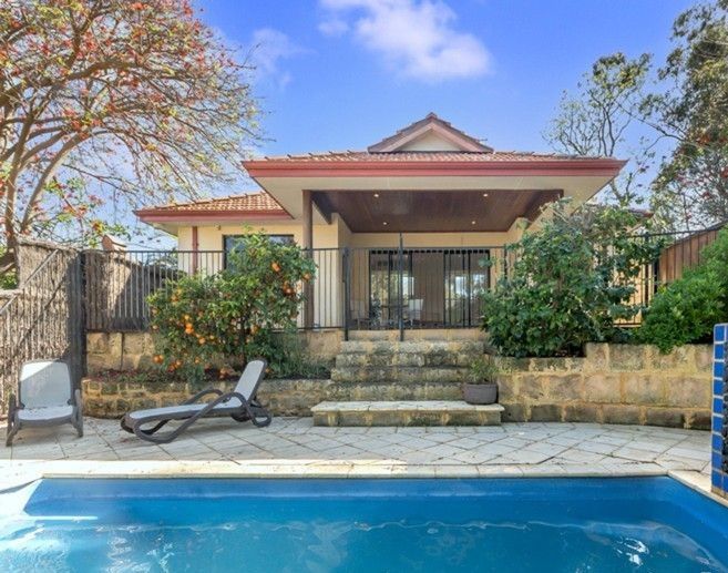 Rear/22 Adderley St, Mount Claremont, WA 6010