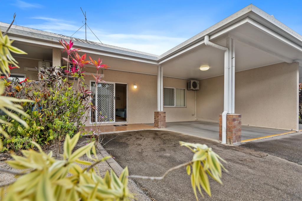 2/15 Ingham Ct, Mooroobool, QLD 4870