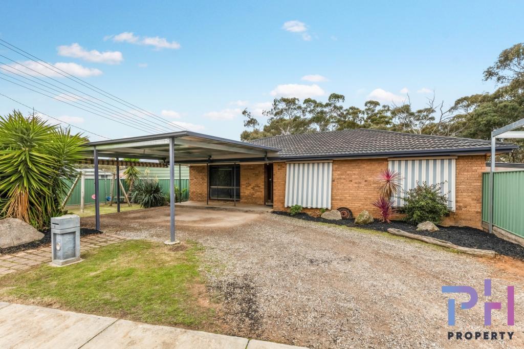 1 BURNIE CT, KANGAROO FLAT, VIC 3555