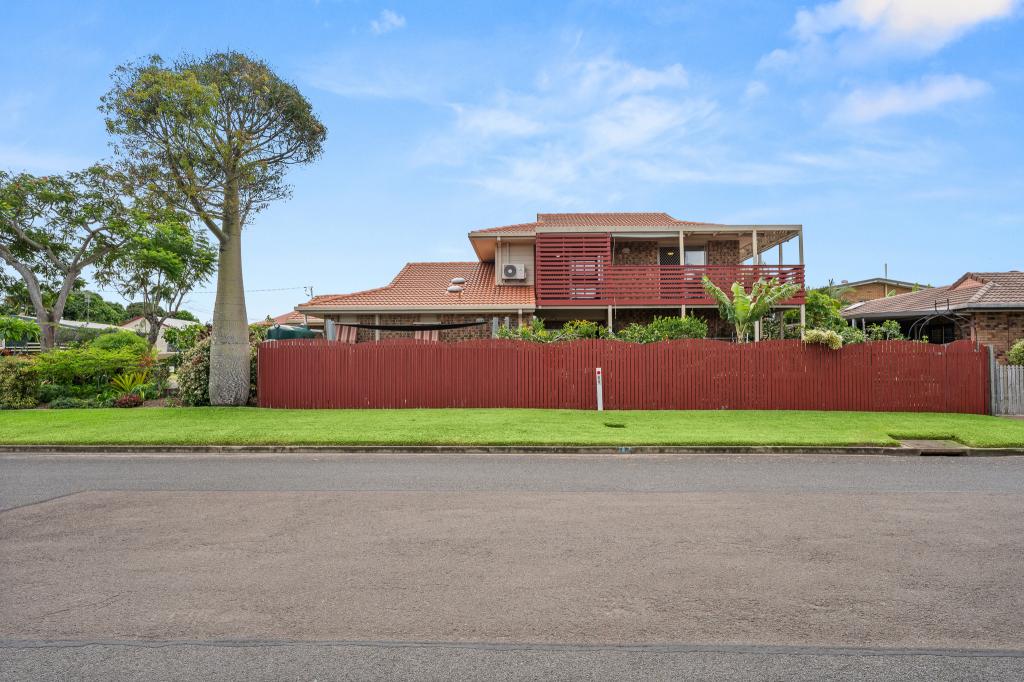 82 Hibiscus St, Urangan, QLD 4655