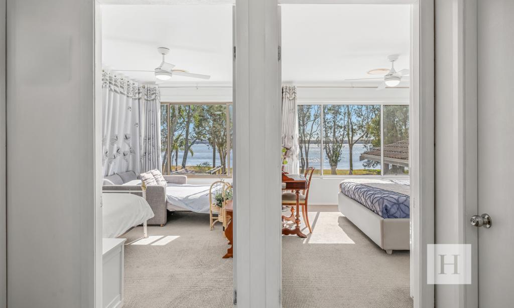 8 Lloyd Ave, Chain Valley Bay, NSW 2259