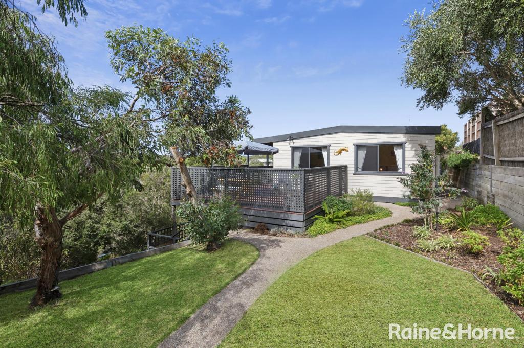 28 ALEX DR, ST ANDREWS BEACH, VIC 3941